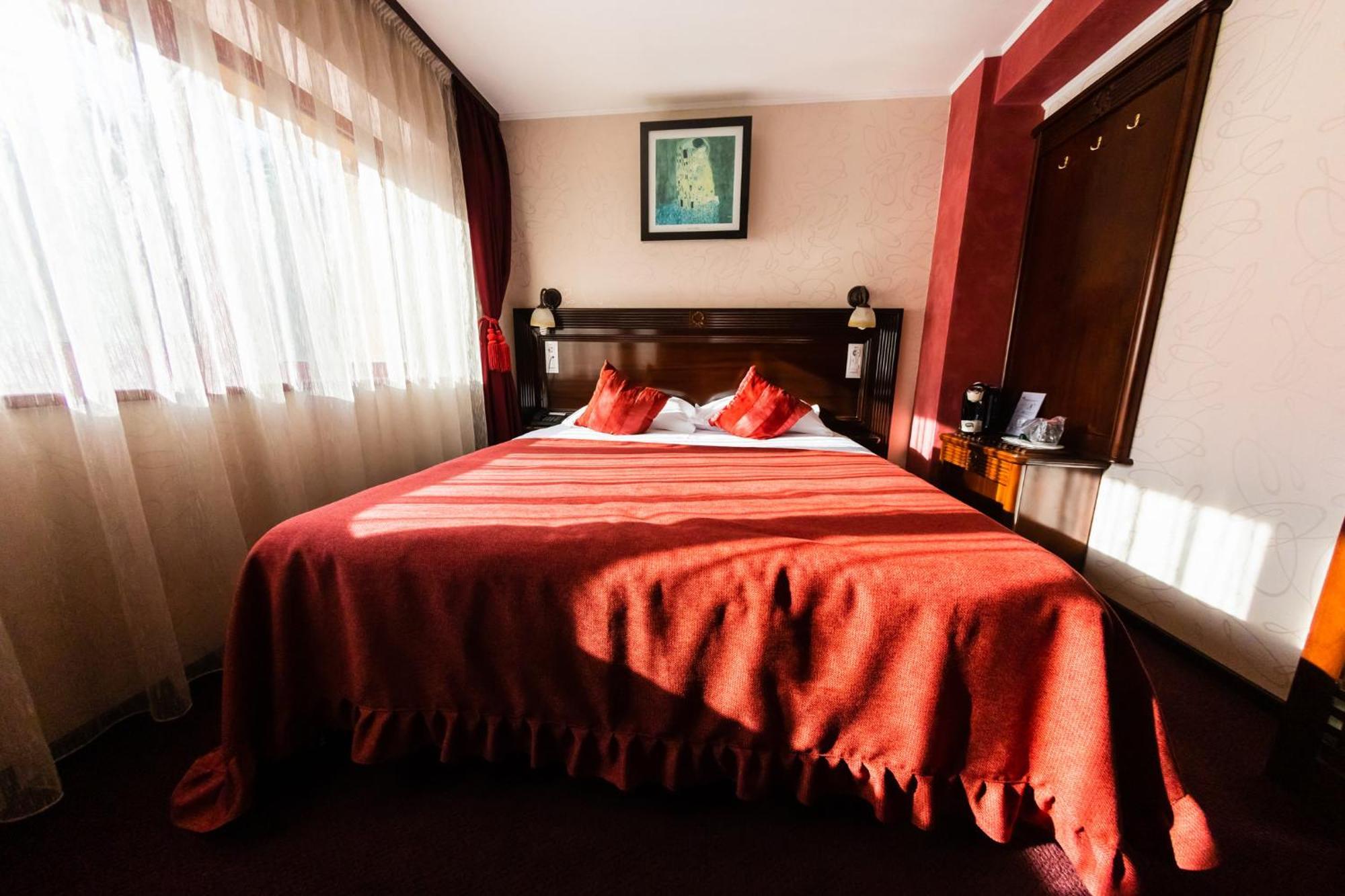 Daily Plaza Hotel Suceava Extérieur photo